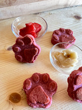 Load image into Gallery viewer, Daisy’s Fruity Treats